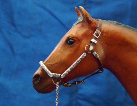 Stock Halter -- Scale Miniature